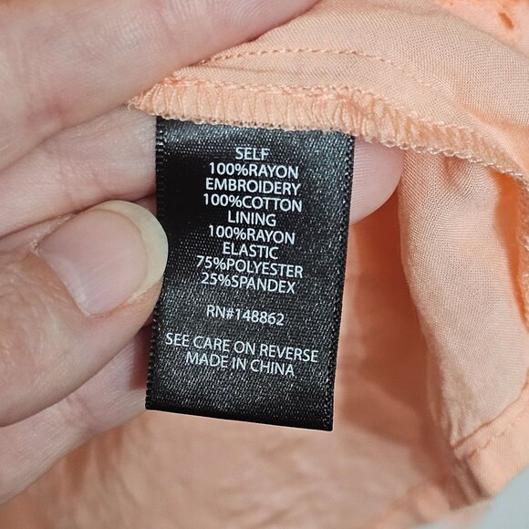 Torrid Womens Embroidered Peach Rayon Babydoll Tunic Top Size 1 Puckered Eyelet - Picture 6 of 9